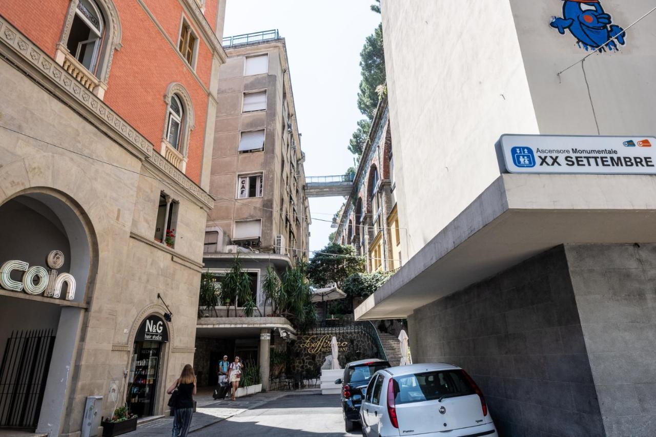 Marathon Hostel ジェノヴァ エクステリア 写真