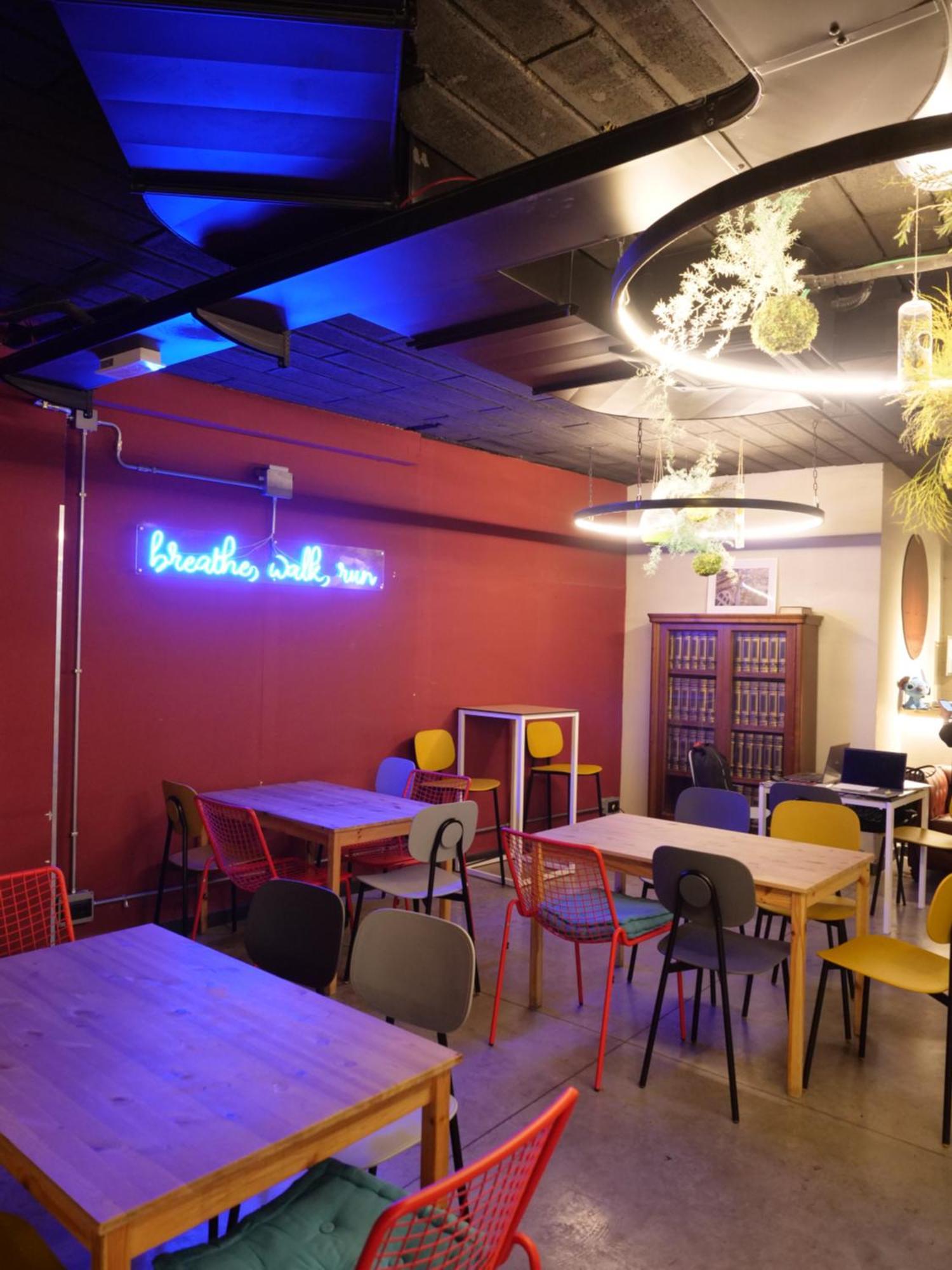 Marathon Hostel ジェノヴァ エクステリア 写真